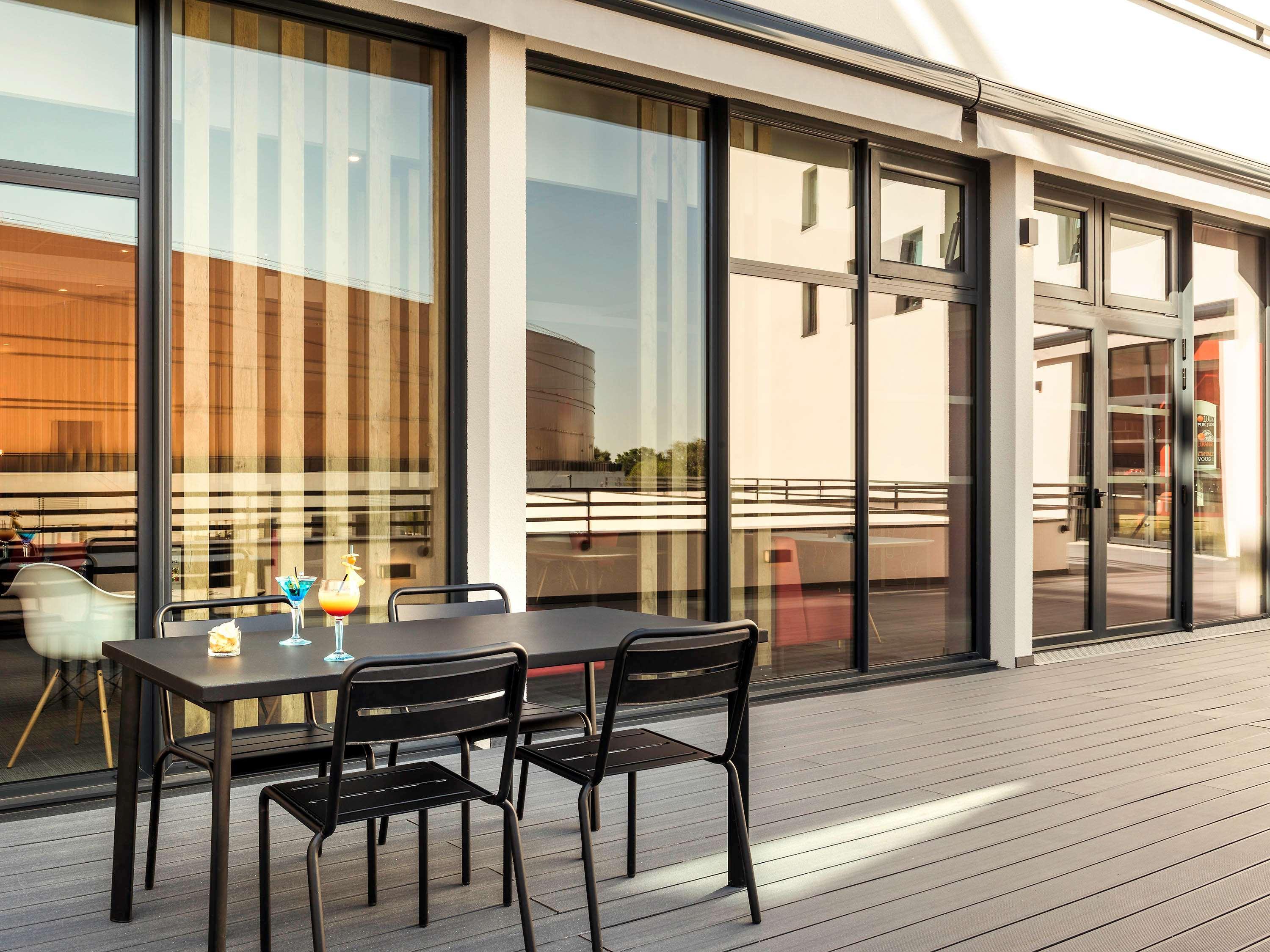 Ibis Saint Quentin En Yvelines - Velodrome Hotel Montigny-le-Bretonneux Ngoại thất bức ảnh