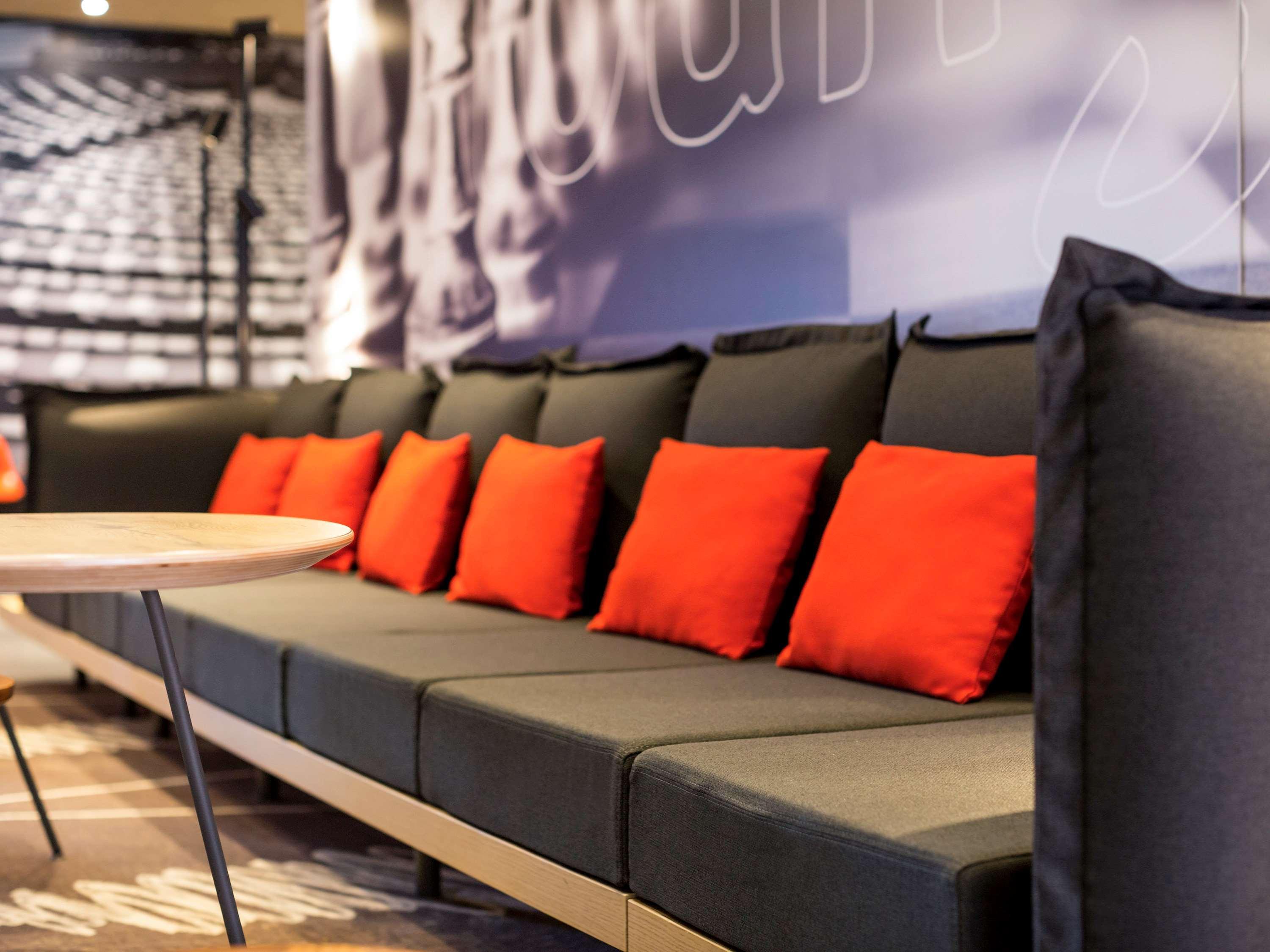 Ibis Saint Quentin En Yvelines - Velodrome Hotel Montigny-le-Bretonneux Ngoại thất bức ảnh